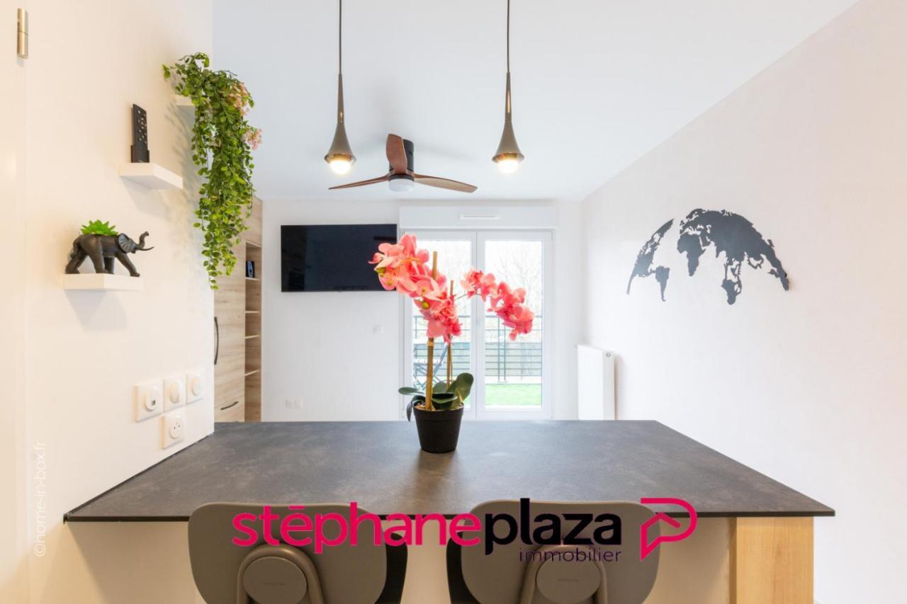 Plaza Parc 02 Appartamento Montévrain Esterno foto